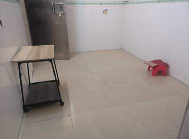 龙洞东街东华二巷33号 1室1厅1卫