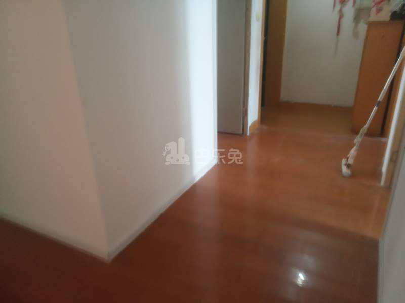 阳明国际花苑西区（水清路588弄）8981444客厅图4