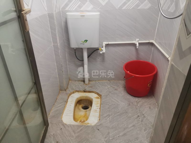 大山村沙涌坊南大街54号8990105卫生间图6