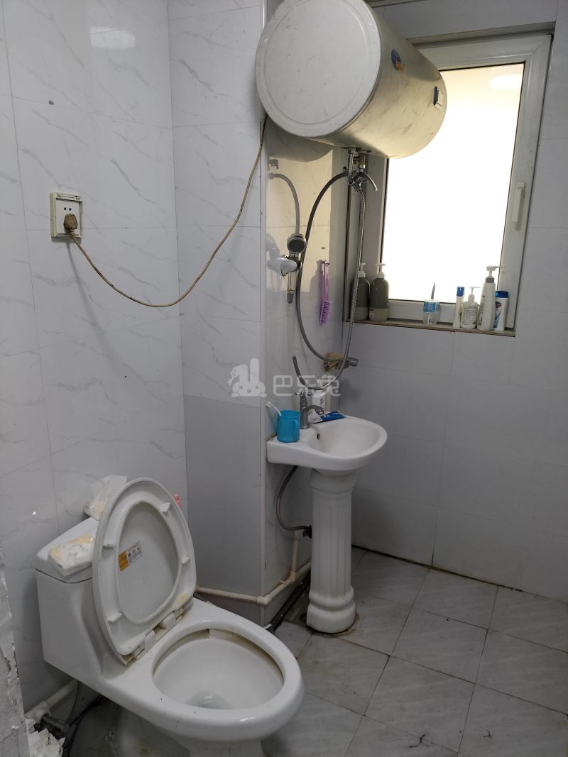 象屿都城怡园8990868卫生间图12