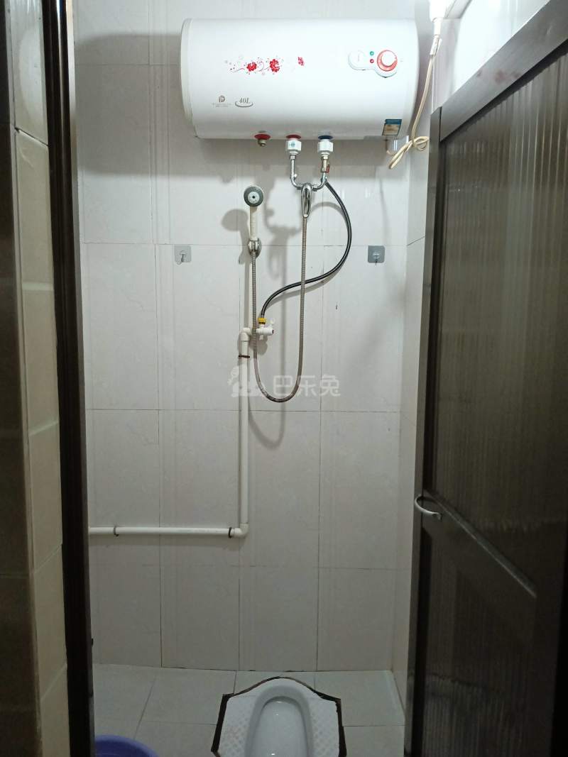 大石北联村新南二巷9号8994364卫生间图6