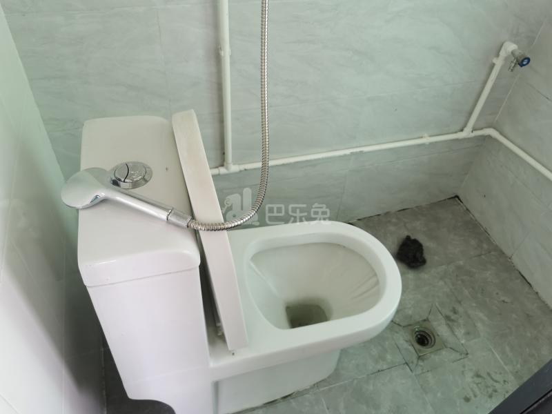 义学街一坊8998938卫生间图5