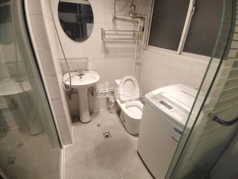 金桥和苑899762卫生间图6