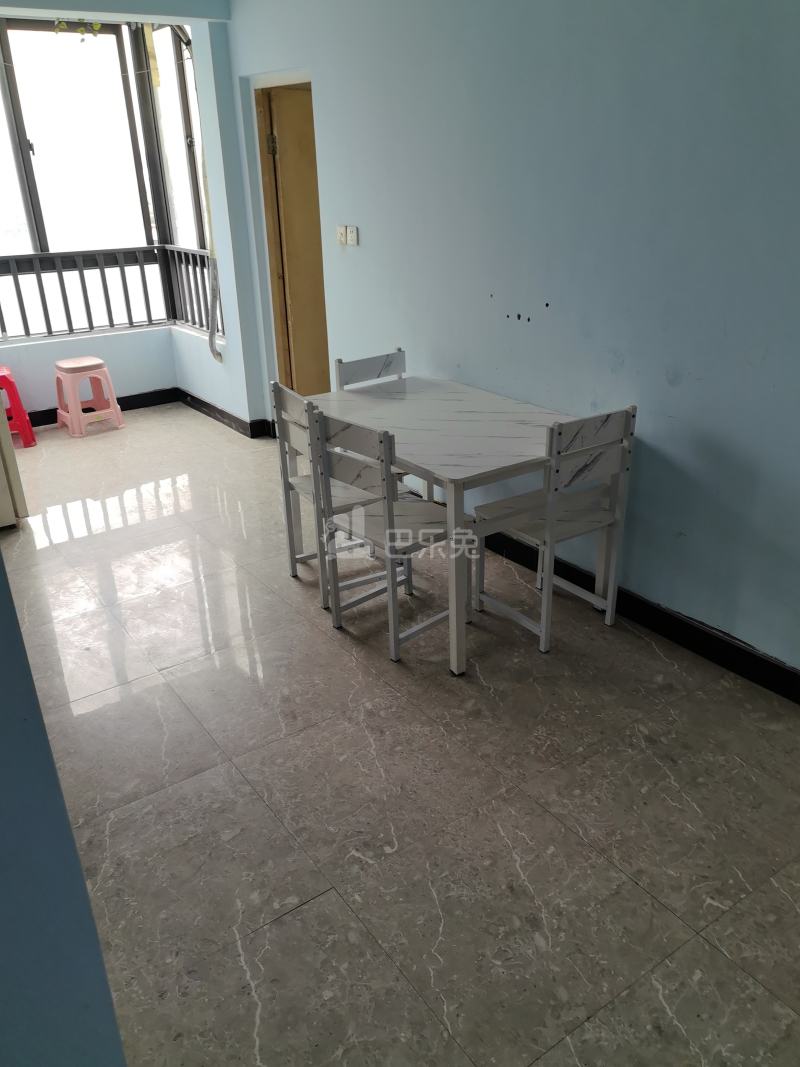 中城花园嘉景庭9004928客厅图4