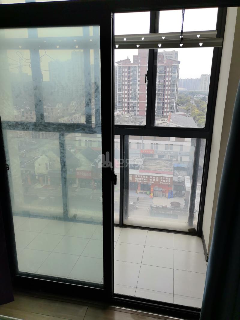 中城花园嘉景庭9004928卧室窗户图7