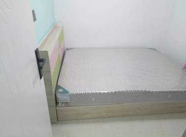 前进村宦溪北边街9号 