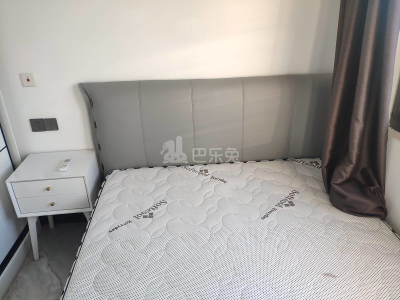 九星家园9012312卧室图1