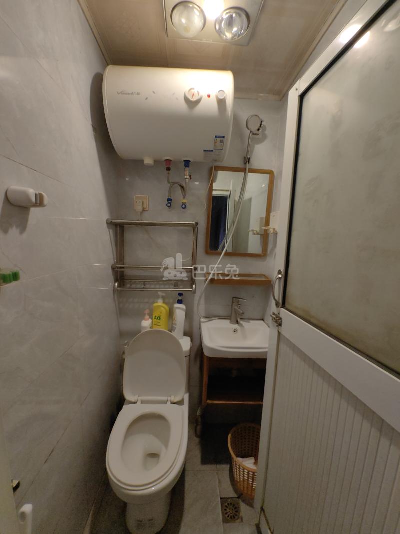 浦发春晖新苑9013305卫生间图8