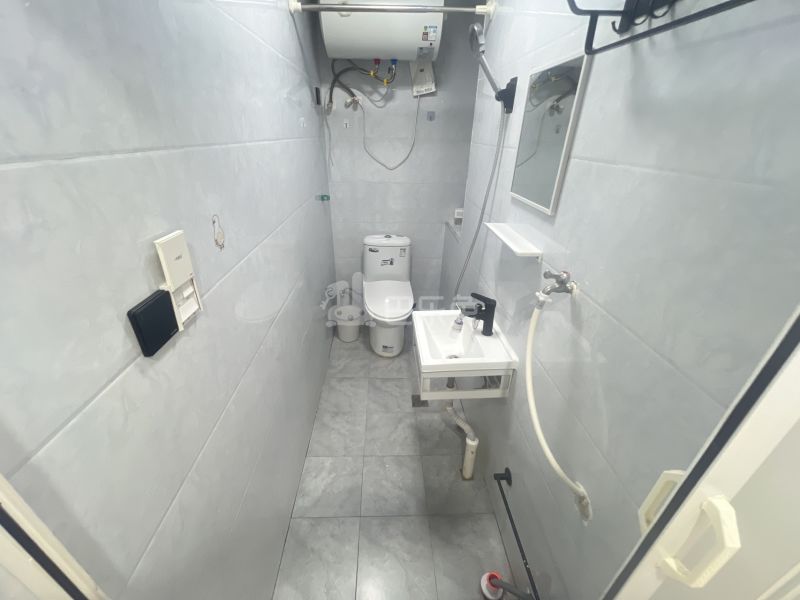 三花现代城丹桂苑9018125卫生间图4