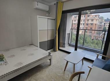 旭辉中粮朗香府 