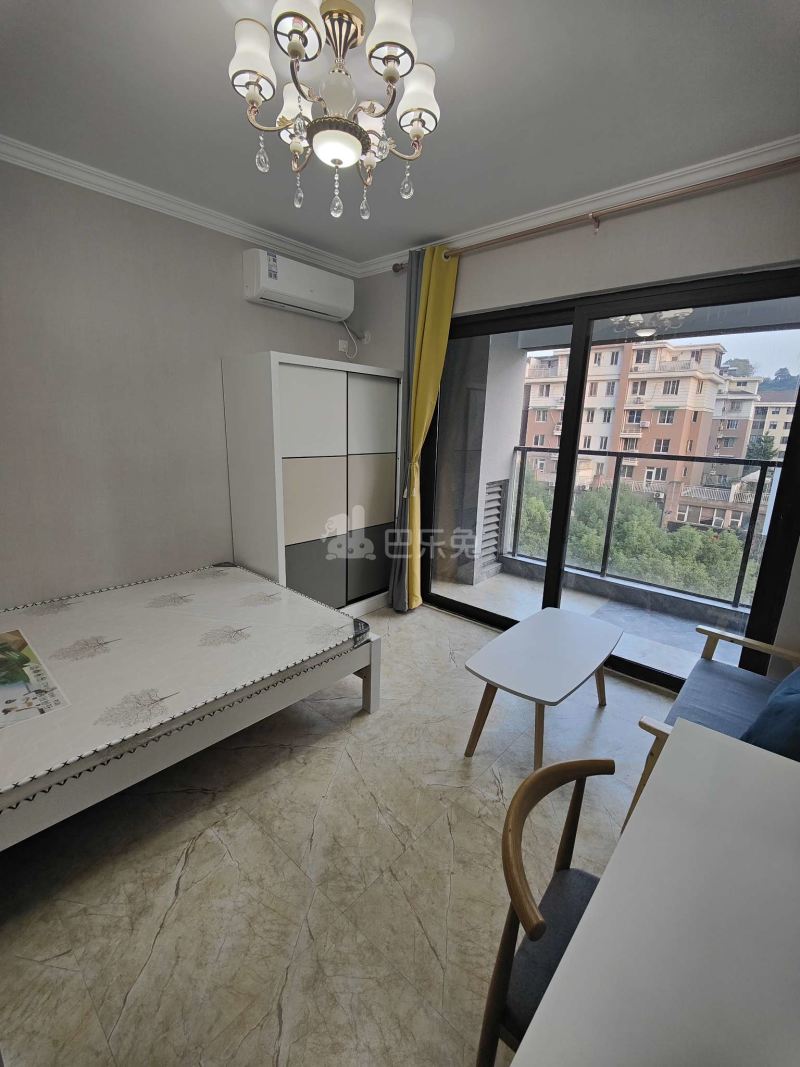 旭辉中粮朗香府9030209卧室图0