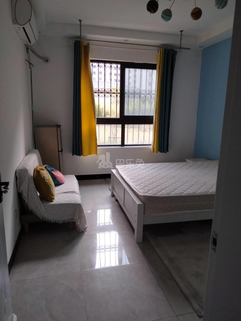 罗青湾新苑9031127卧室图0