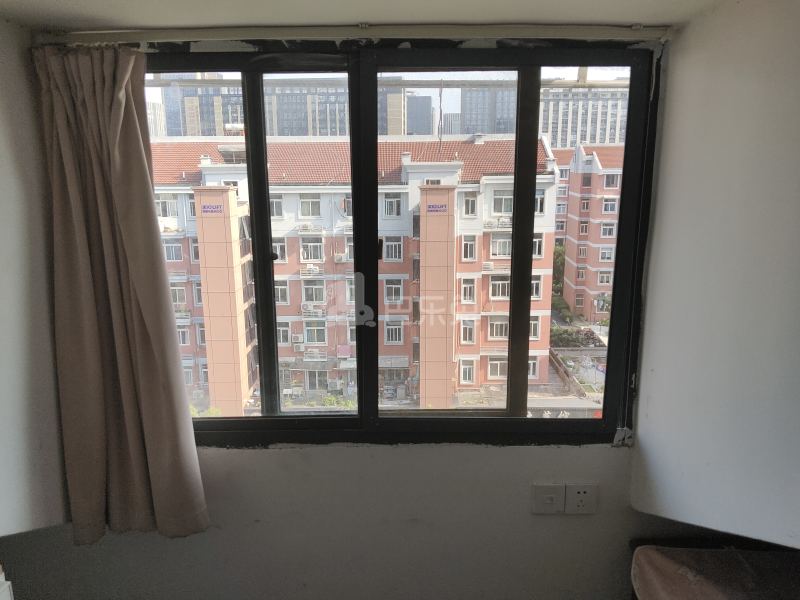 滨兴东苑9036115卧室窗户图11