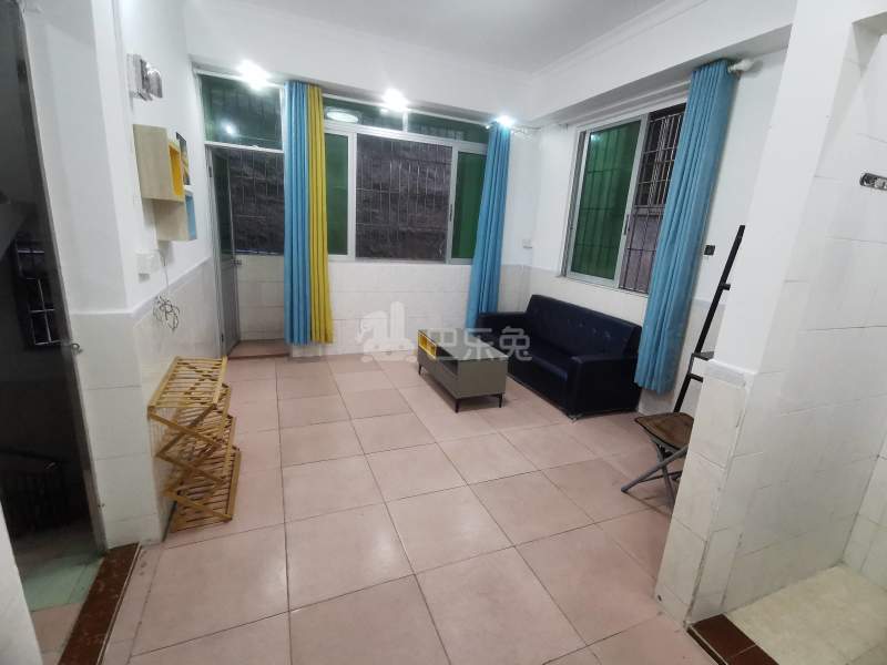 萧岗永泰南五巷2号9044278客厅图4