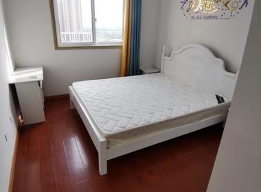 松南城欣哲苑 3室2厅1卫