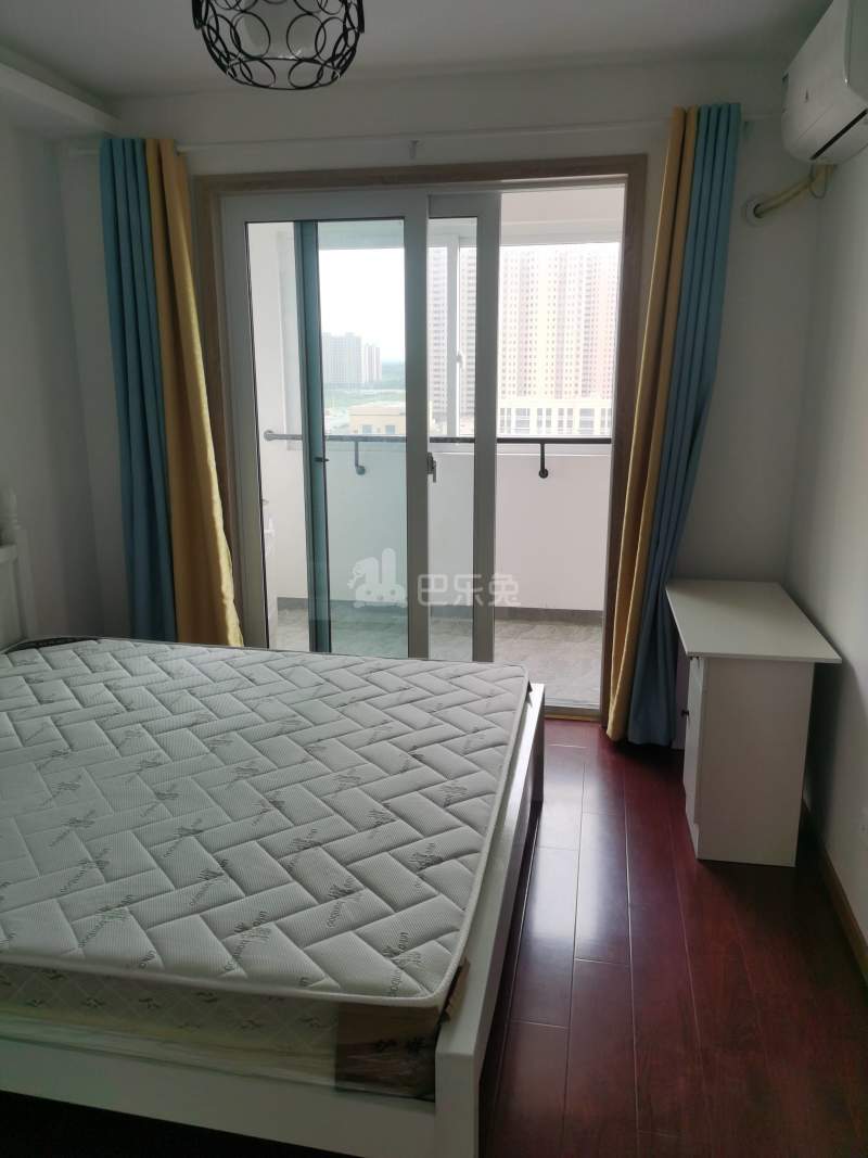 松南城欣哲苑9056032卧室窗户图16