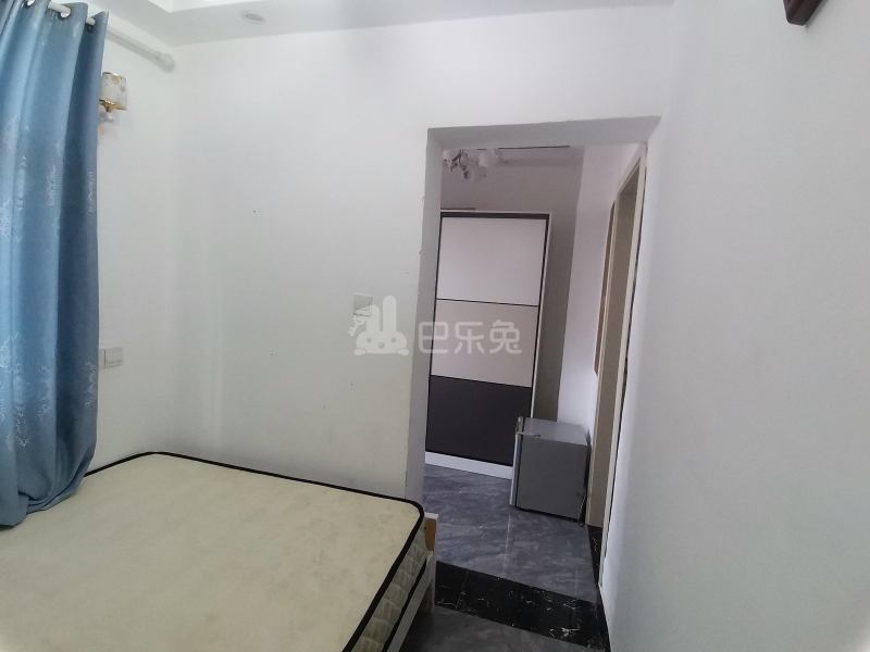 放鹤路2428号9058086卧室图2