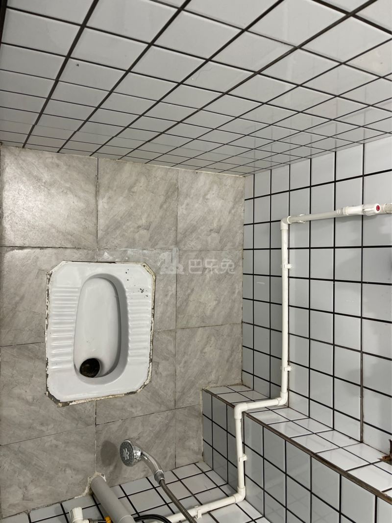 长湴西街七巷1号9062974卫生间图4