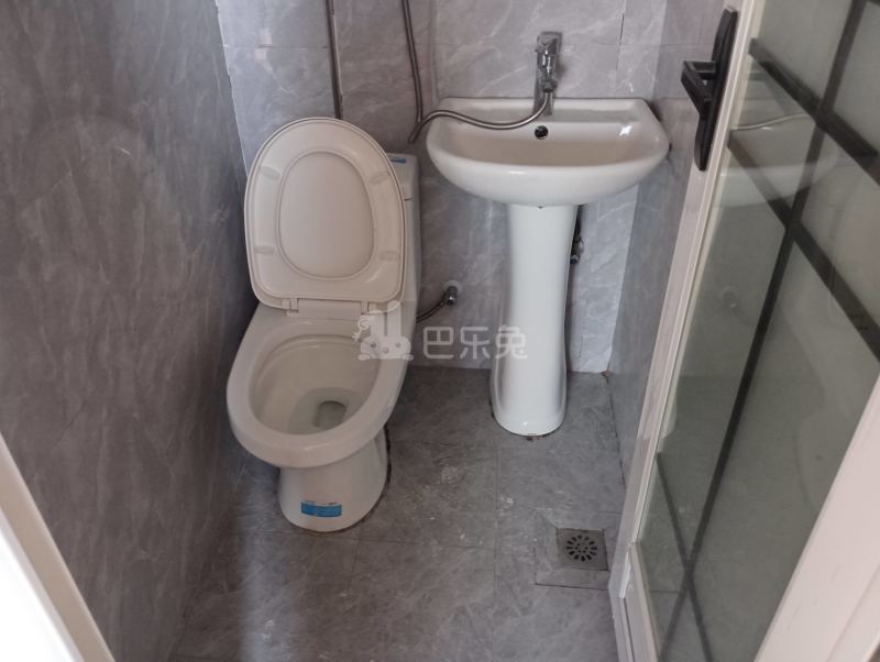 万家花城一期9065295卫生间图6