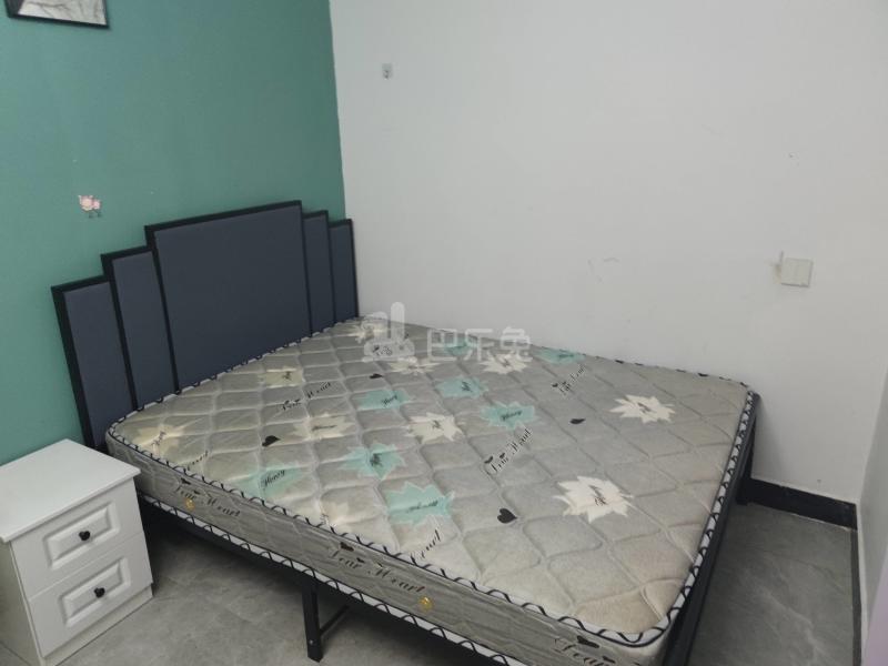 黄浦花园9068413卧室图0