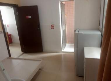 宦溪南边街中华里11号 1室0厅1卫