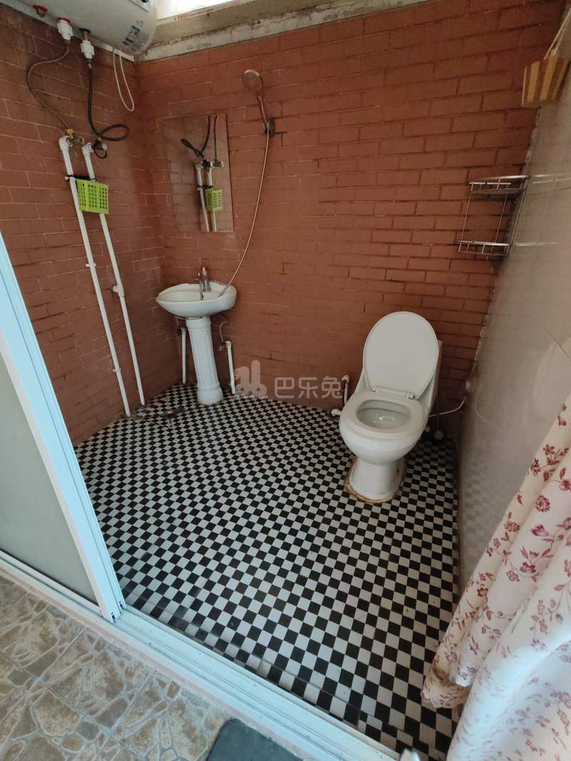 西郊协和小区9077459卫生间图6