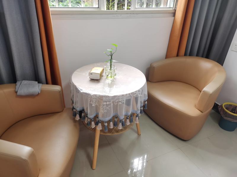 淞浦花园9077616客厅图4