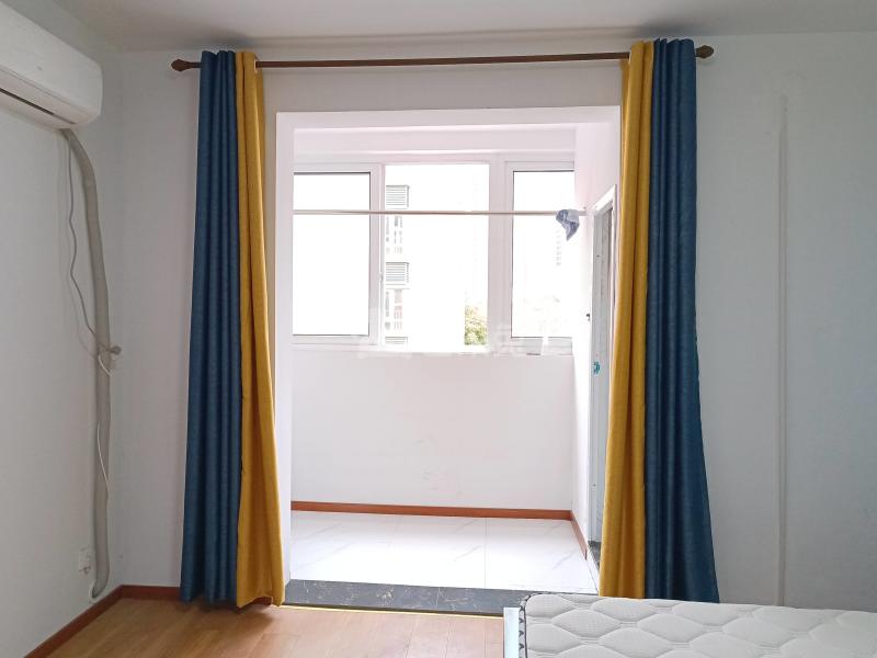 花家浜新村9079512卧室窗户图9