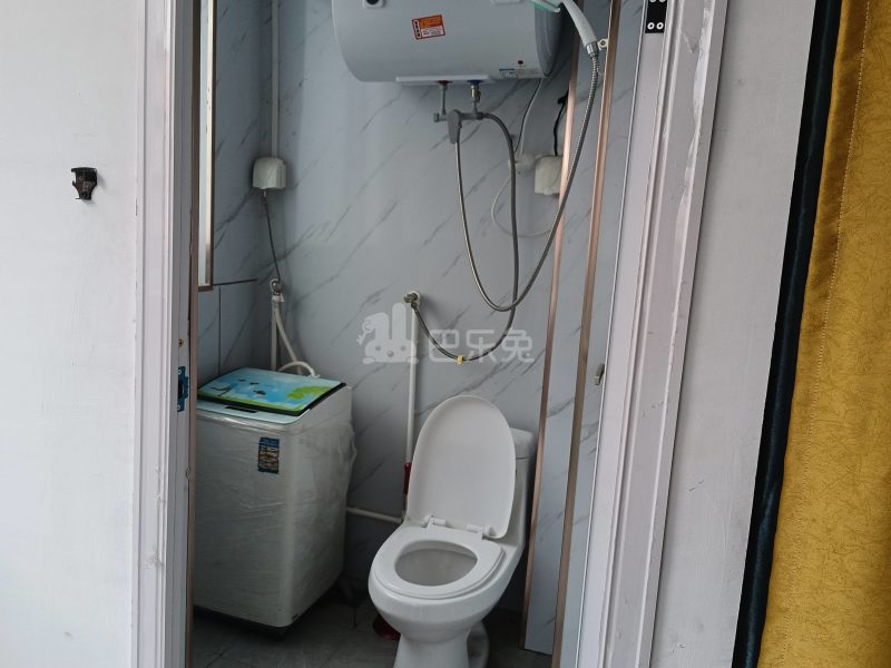 花家浜新村9079512卫生间图8