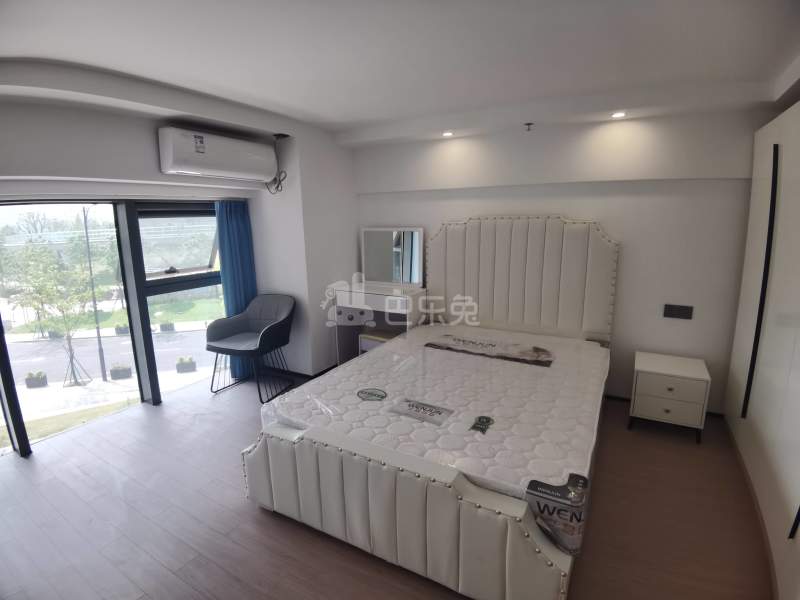 汇铂金座9079915卧室图1