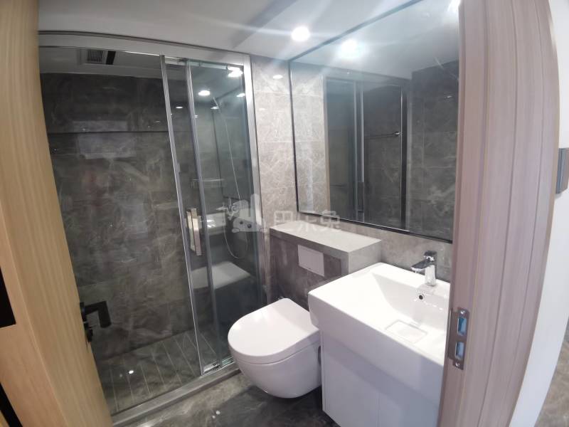 汇铂金座9079915卫生间图5