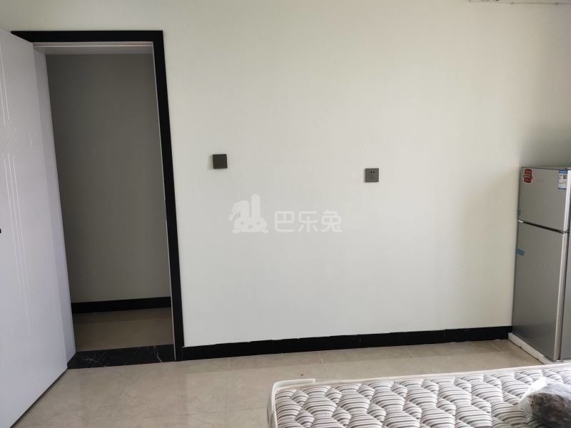 和韵家园9089225卧室图5