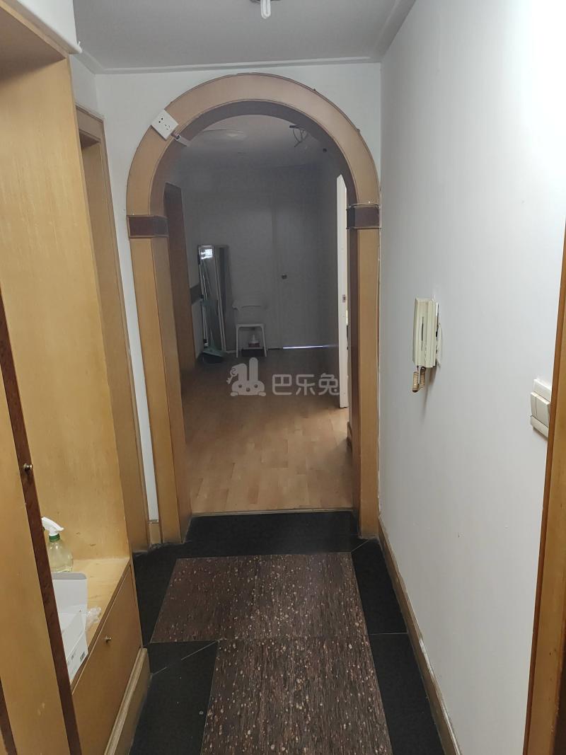 虹口花苑（天通庵路666弄）16908711客厅图7