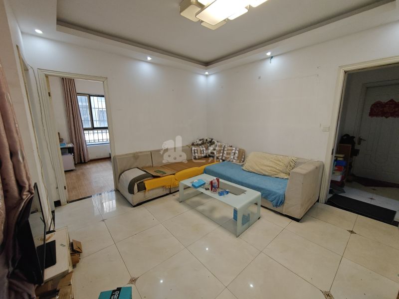 绿地布鲁斯小镇四期910611客厅图5