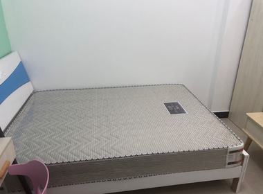 石牌朝阳北大街10号 1室1厅1卫