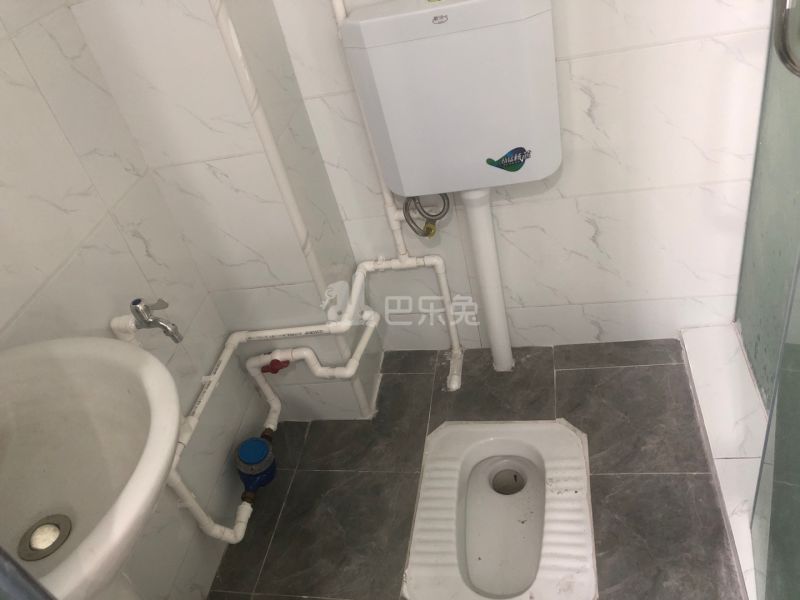 石牌朝阳北大街10号9110623卫生间图5