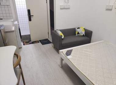 车陂西华大街兴和里19号 1室0厅1卫