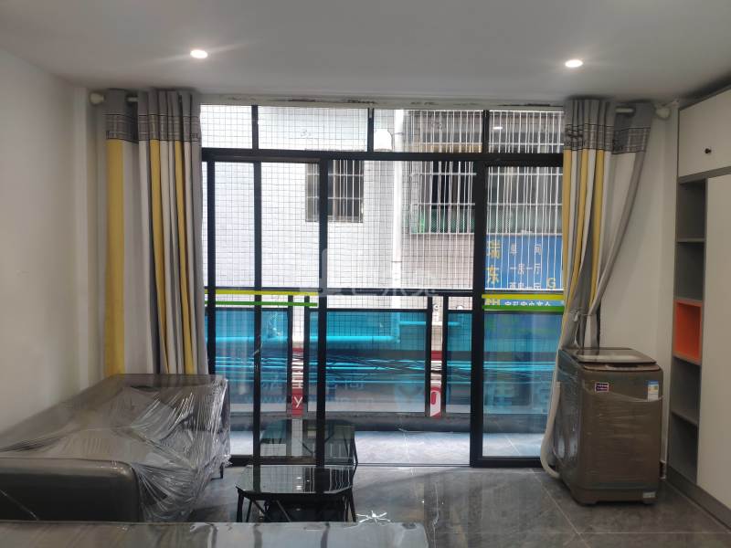 植村西北二路25号9128230卧室图1