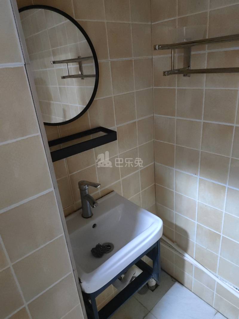 临和家苑南区14483546卫生间图6