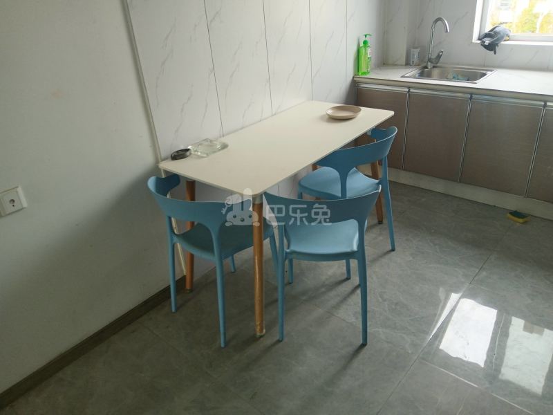 鹤沙航城乐成苑9134188客厅图4