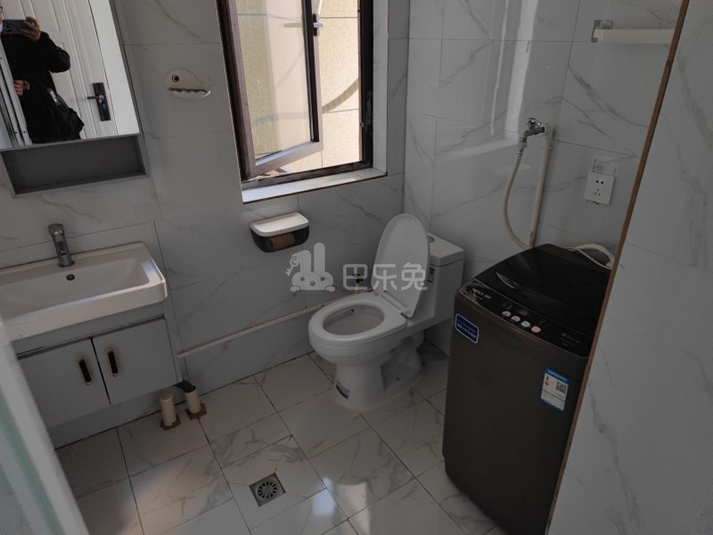 苏珹名府9150016卫生间图6