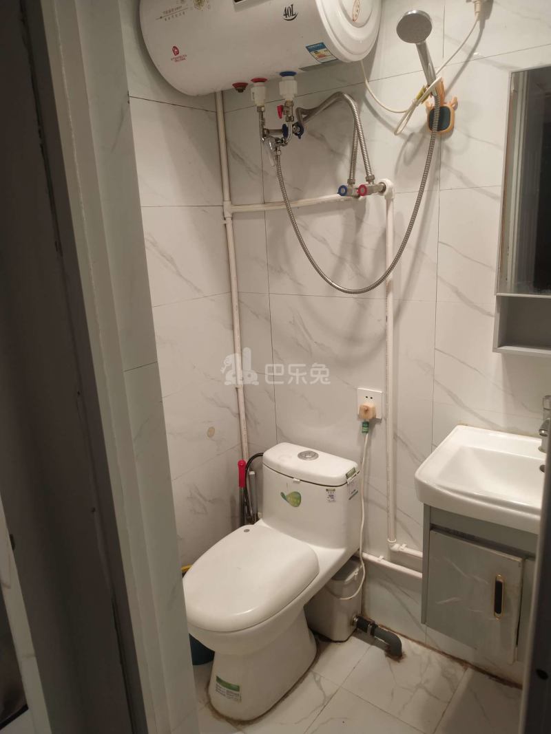 苏珹名府9150055卫生间图5