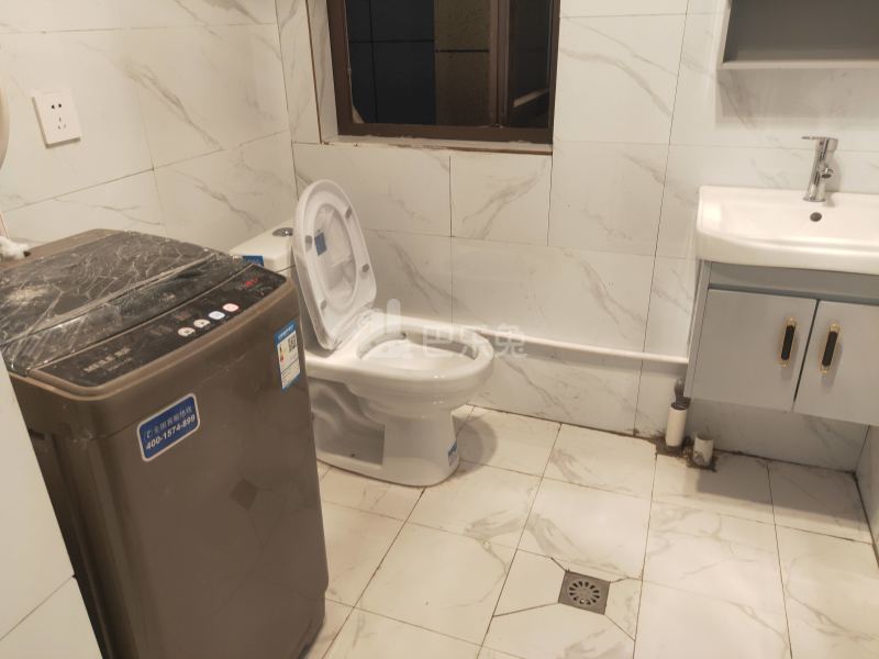 苏珹名府9150056卫生间图7