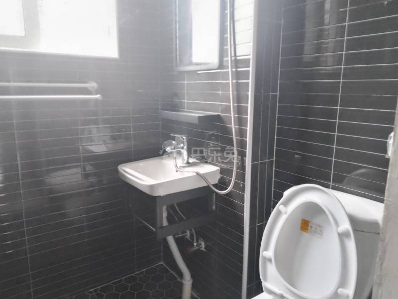 东方龙苑9155693卫生间图5