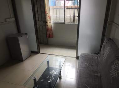 员村三横路东巷83号 