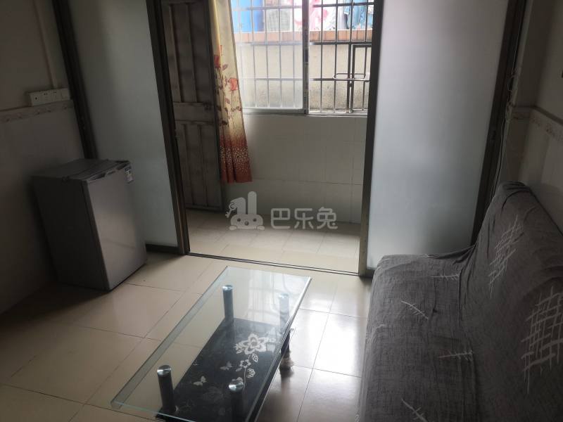 员村三横路东巷83号9160486客厅图5