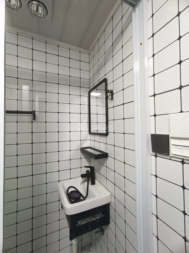 浦江颐城晶寓9168656卫生间图7