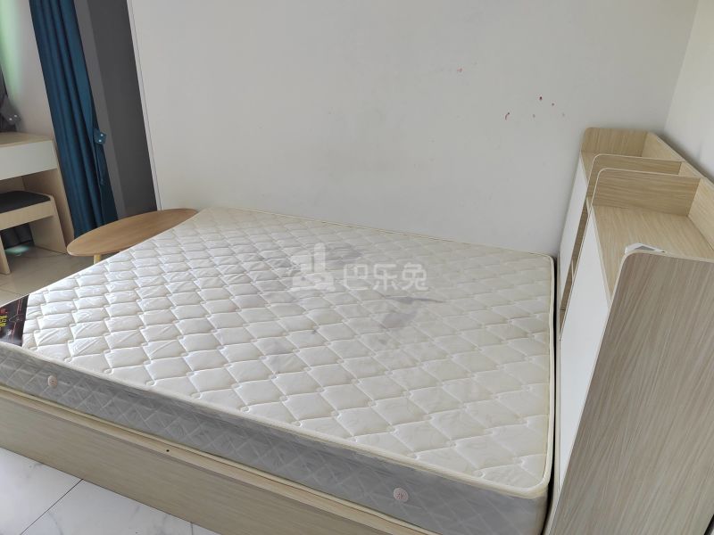 迎龙坊大街18号之四9170608卧室图0