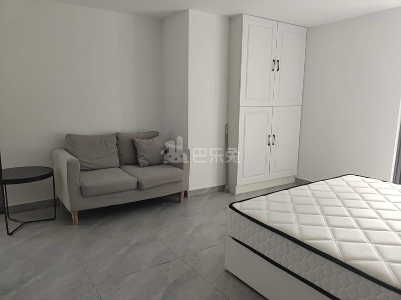 绿地卡米（嘉域生活中心）9182526卧室图2