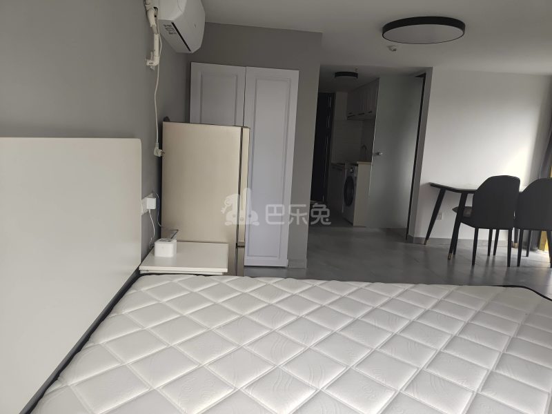 绿地卡米（嘉域生活中心）9182526卧室图3